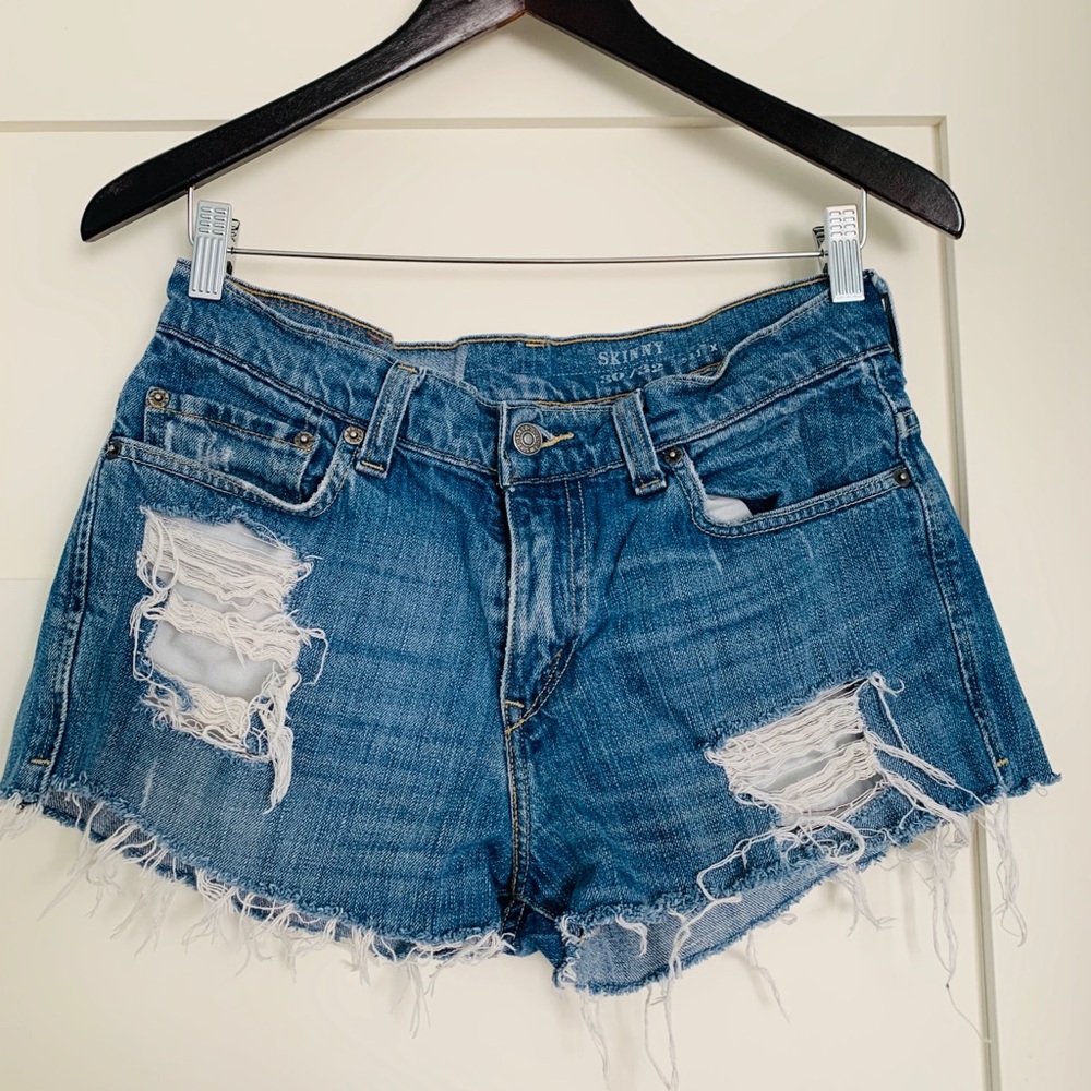 LEVI’S 511 skinny shorts